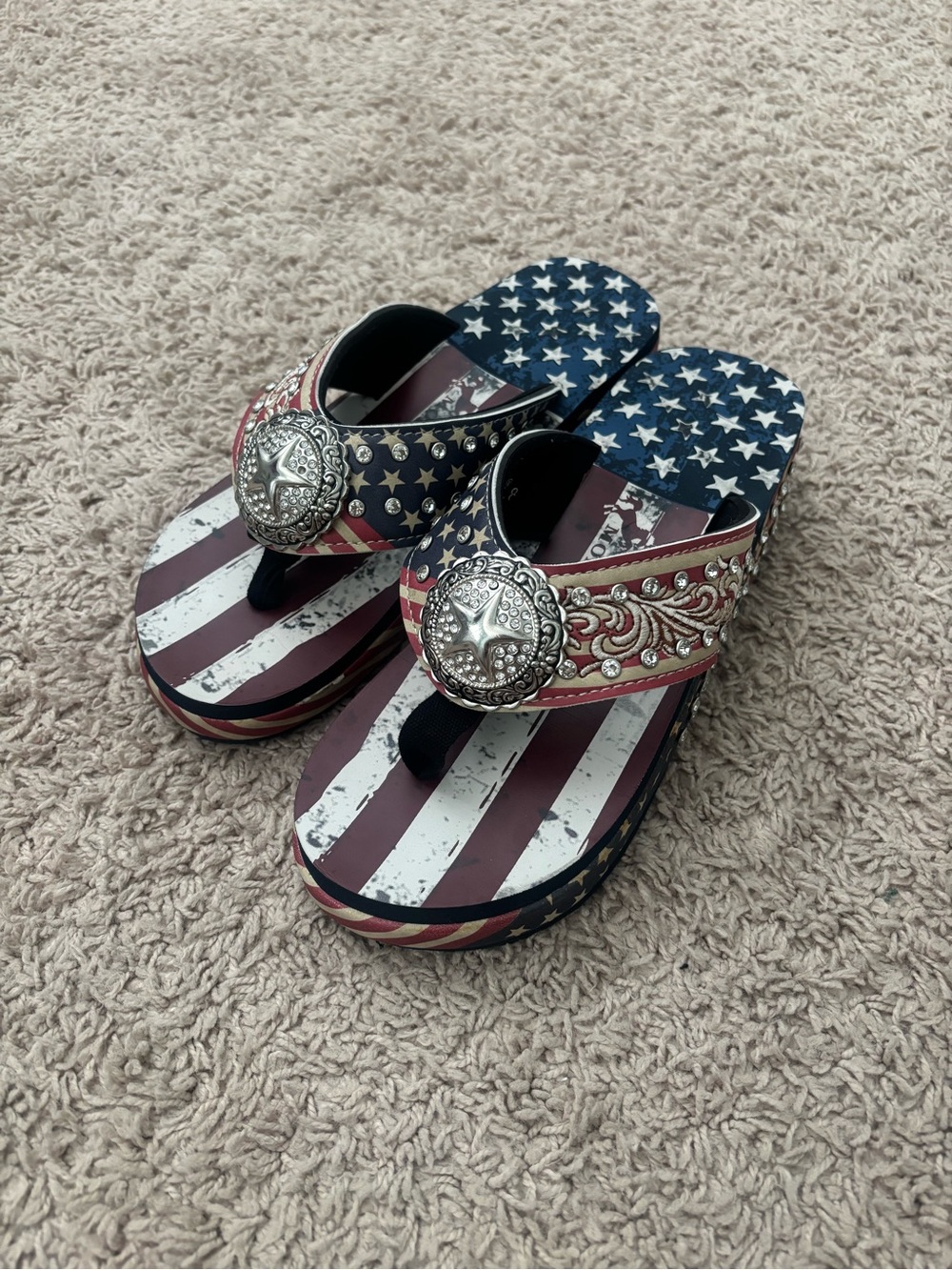 Women’s Patriotic Star Flip Flop Sandals - Red White Blue
